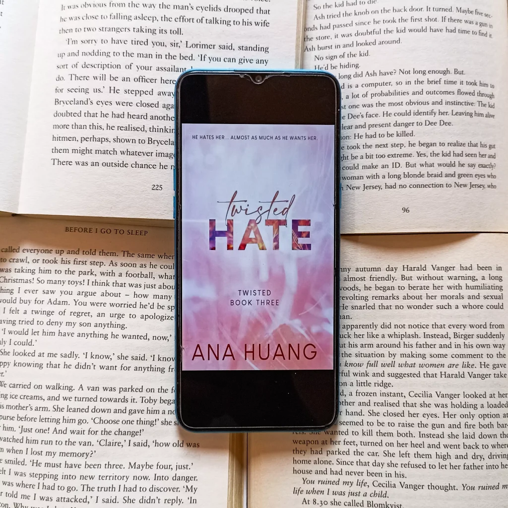 Twisted Hate by Ana Huang Book Review - Samantha's Book Blog